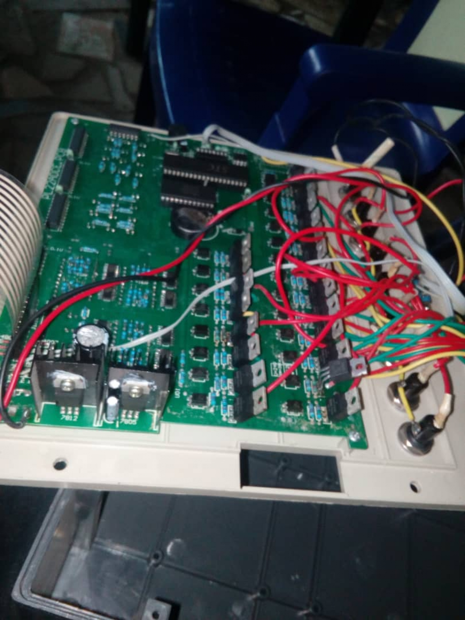 why do traffic signal lights performance are far below average expectation